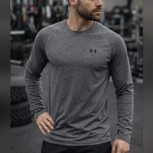 Under Armour Long Sleeve Performance Shirt Gray Small HeatGear Athletic Tee